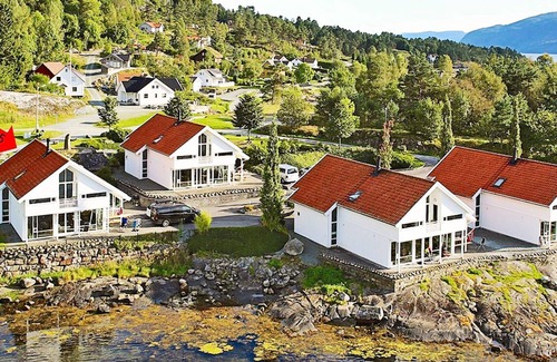 Jelsa House | 12 person holiday home in Jelsa