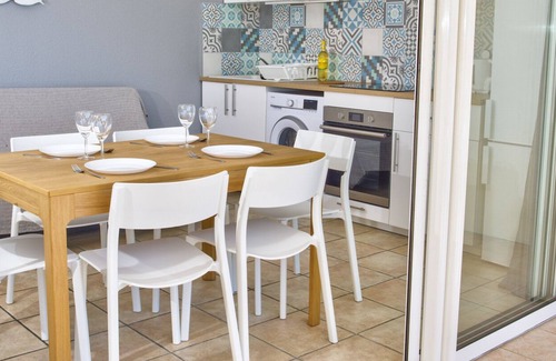 Frontignan Apartment | 12/sea view apartment