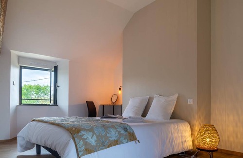 Saint-Laurent-de-Muret House | 120 m² Gîte ∙ 3 bedrooms ∙ 6 guests