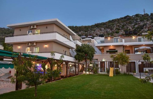 Stalida Apartment | 120 m² Apartment ∙ 2 bedrooms ∙ 127 guests