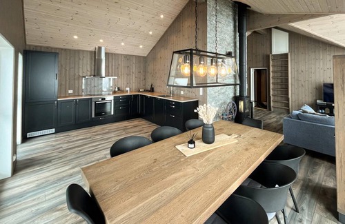 Evje House | 120 m² House ∙ 4 bedrooms ∙ 8 guests
