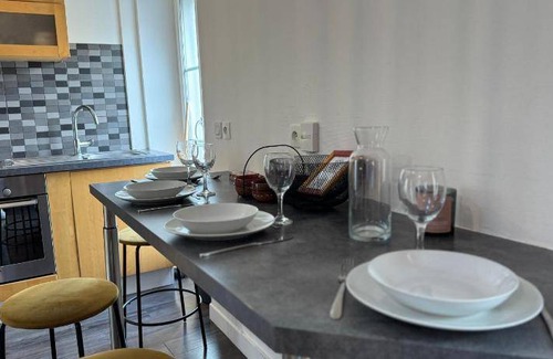 Republique House | 120 m² House ∙ 3 bedrooms ∙ 8 guests