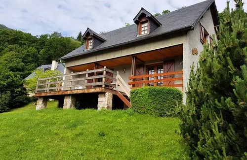 Vignec House | 120 m² House ∙ 3 bedrooms ∙ 10 guests