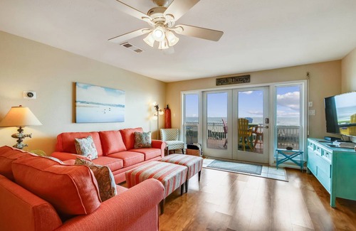 Spanish Grant House | 121 m² House ∙ 3 bedrooms ∙ 8 guests
