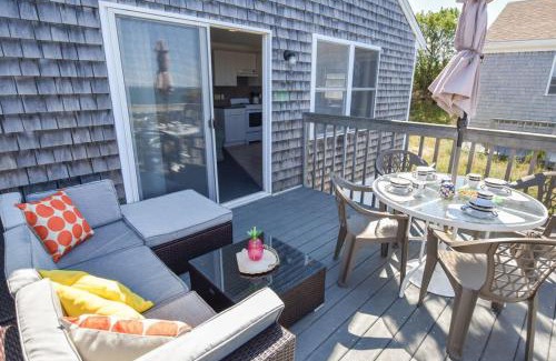 North Truro House | 12216 - Beautiful Views of Cape Cod Bay Access to Private Beach Easy Access to P-Town