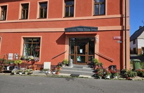 Horni Blatna Hostel | 123 Shop & Stay