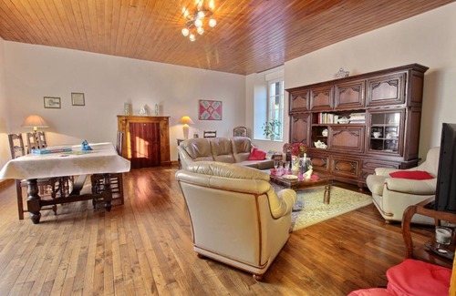 Evran House | 124 m² Gîte ∙ 4 bedrooms ∙ 7 guests
