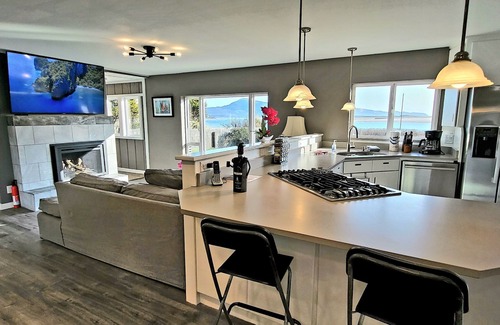 Netarts House | 125' Beachfront Bliss, Private Beach Access, Firepits, crabbing, clamming - wow!