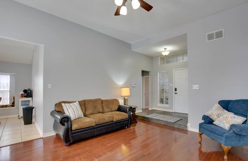 Northwest Crossing House | 125 m² House ∙ 3 bedrooms ∙ 6 guests
