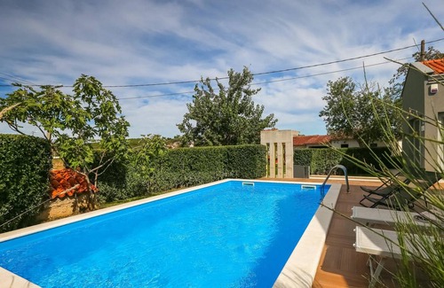 Valkarin House | 125 m² House ∙ 3 bedrooms ∙ 8 guests