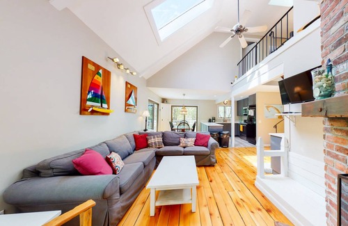 Truro House | 125 m² House ∙ 3 bedrooms ∙ 10 guests
