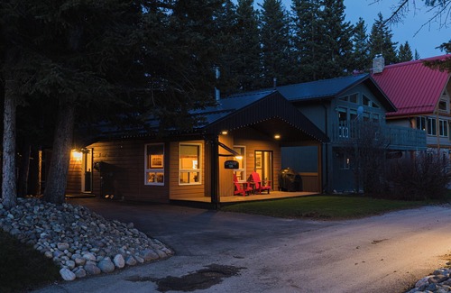 Jasper East Cabin | #126 Two Bedroom Chalet
