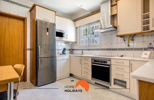 Albufeira House | #128 Number 10 Villa by Home Holidays