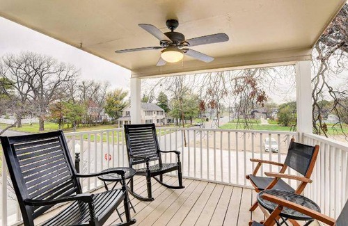 Austin Ave. House | 129 m² House ∙ 3 bedrooms ∙ 8 guests