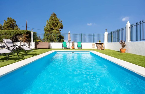 Buen Paso House | 130 m² House ∙ 3 bedrooms ∙ 6 guests