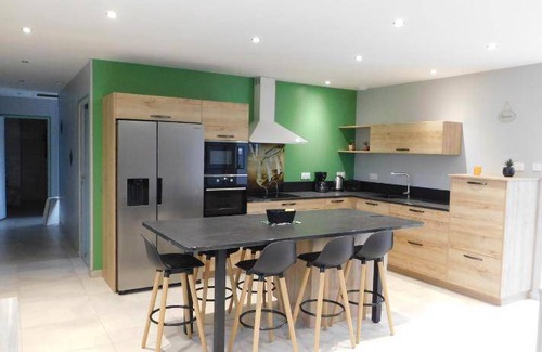 Noues de Sienne House | 130 m² House ∙ 3 bedrooms ∙ 6 guests