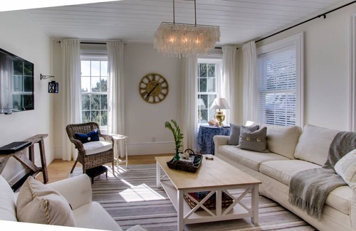 Agate Beach House | 130 m² House ∙ 3 bedrooms ∙ 6 guests