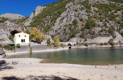Ofena House | 130 m² House ∙ 3 bedrooms ∙ 6 guests