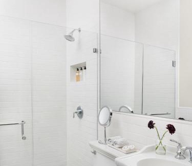 Homewood Hotel | 1313 West Luxury Boutique Hotel