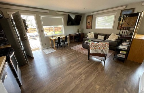 Spearfish House | 1315 N 5th St #2 · Downtown Modern-Farmhouse Studio