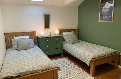 Chatenet House | 132 m² House ∙ 3 bedrooms ∙ 6 guests