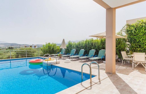 Stavromenos House | 132 m² House ∙ 3 bedrooms ∙ 6 guests