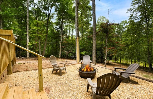 Morganton Cabin | 134 m² Cabin ∙ 2 bedrooms ∙ 4 guests