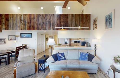 Depoe Bay Condo | 139 m² Condo ∙ 2 bedrooms ∙ 8 guests