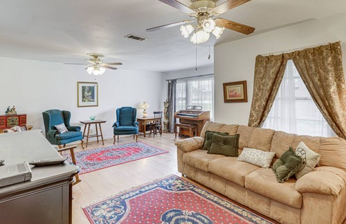 Kempwood House | 139 m² House ∙ 2 bedrooms ∙ 4 guests