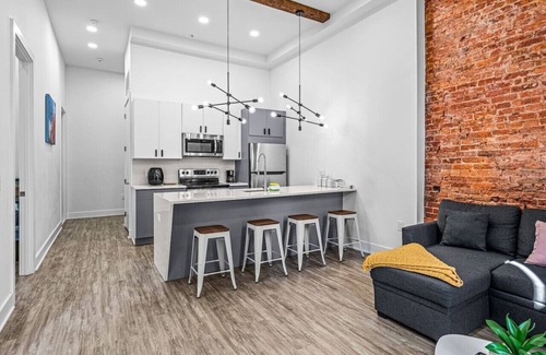 Delair Apartment | 14-2 Luxury Loft-FREE Parking