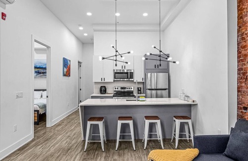 Delair Apartment | 14-2 Luxury Loft-FREE Parking