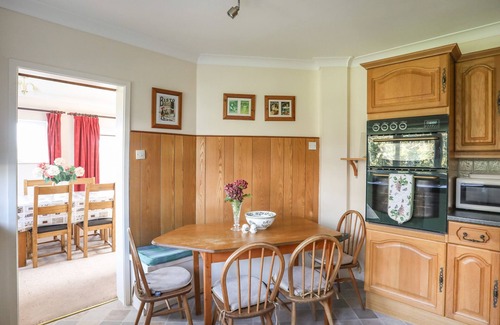 Abersoch House | 14 CAE PIN, character holiday cottage, with a garden in Abersoch