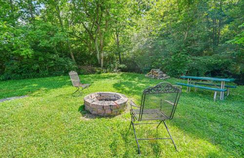 Georgetown House | 14 Mi to Kentucky Horse Park Creekside Cabin