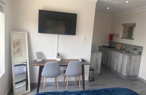 La Lucia Apartment | 14 on Braemar