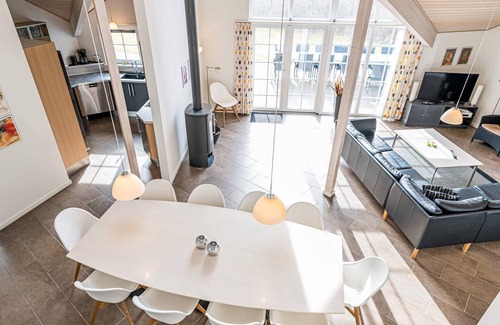 Blavand Strand House | 14 person holiday home in Blåvand