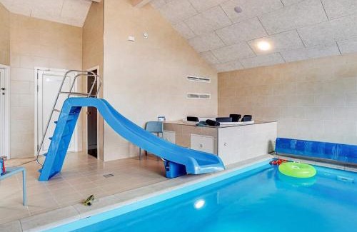 Vejby House | 14 person holiday home in Vejby