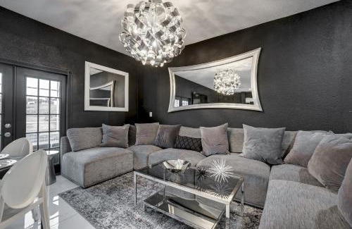 Highlands Reserve Villa | 14 Room DisneyMansion by AmericanVacationliving