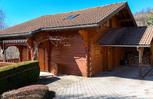Bernex Ski Chalet | 140 m² Chalet ∙ 5 bedrooms ∙ 16 guests