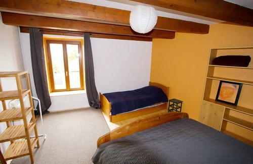 Celles-en-Bassigny House | 140 m² House ∙ 3 bedrooms ∙ 10 guests