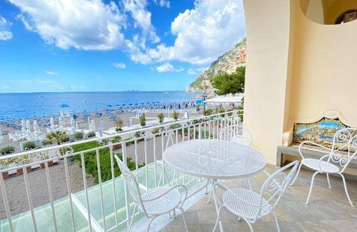 Positano City Centre Apartment | 140 m² Serviced apartment ∙ 3 bedrooms ∙ 127 guests