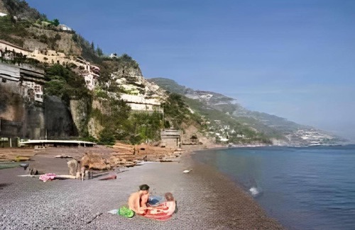 Positano City Centre Apartment | 140 m² Serviced apartment ∙ 3 bedrooms ∙ 127 guests