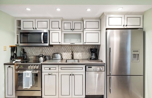West Beach Village Condo | 1409 West Beach: 1BR Getaway, Near Beach, Credit for Bikes/Beach Gear