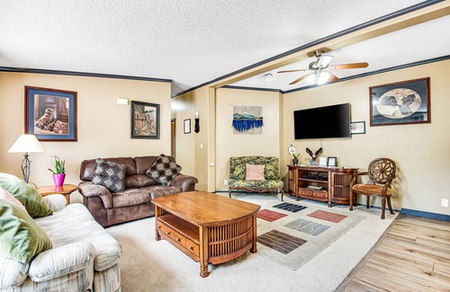 Colorado Springs House | 141 m² House ∙ 3 bedrooms ∙ 7 guests