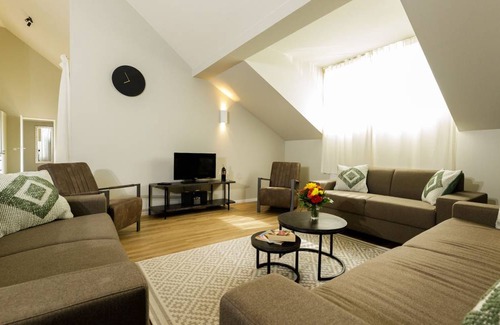 Heimbach House | 145 m² House ∙ 5 bedrooms ∙ 10 guests