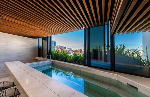 Fortitude Valley Apartment | 146 m² Serviced apartment ∙ 2 bedrooms ∙ 6 guests