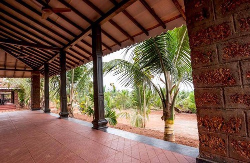 Ganpatipule Resort | 149 m² Resort ∙ 3 bedrooms ∙ 10 guests