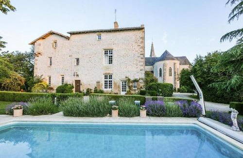 Pressigny Bed & Breakfast | 14th Century Priory in Pressigny