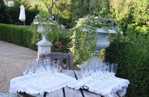 Pressigny Bed & Breakfast | 14th Century Priory in Pressigny