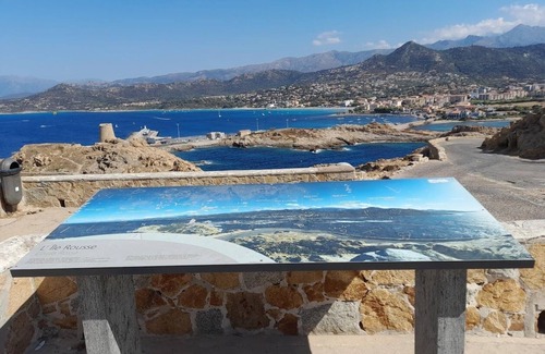 L'Ile-Rousse Apartment | 15 min walk from the beach - Breathtaking sea and mountain views - All comforts