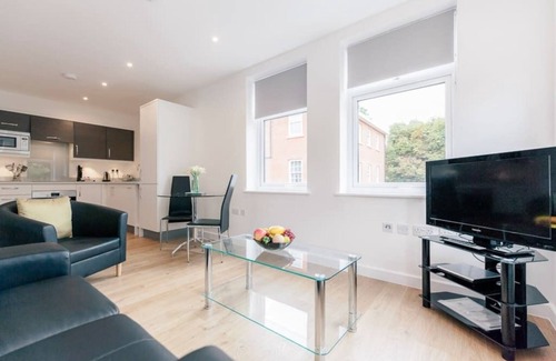 Leatherhead Apartment | 15 Swan House -2 bedroom apartment